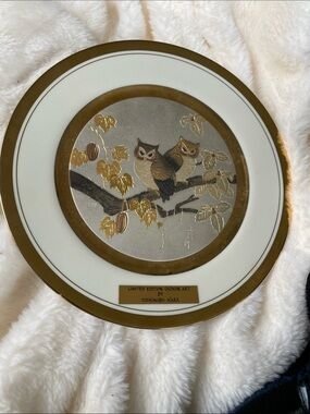 Limited Edition Chokin Art Owl Wall Plate by Yoshinobu Hara - Gold & White
